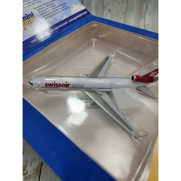 Gemini Jets 1:400 MD-11 Swissair Asia HB-IWG & Passenger Plane A380 Diecast New - Picture 5 of 8